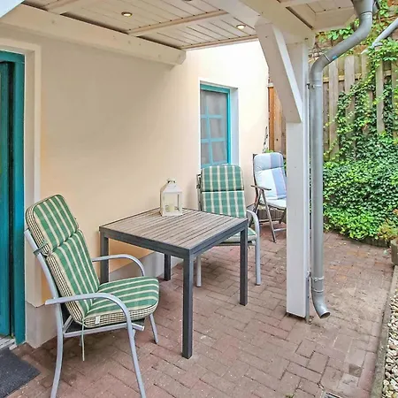 Апартаменты 1 Bedroom Nice In Waren Mueritz Варен
